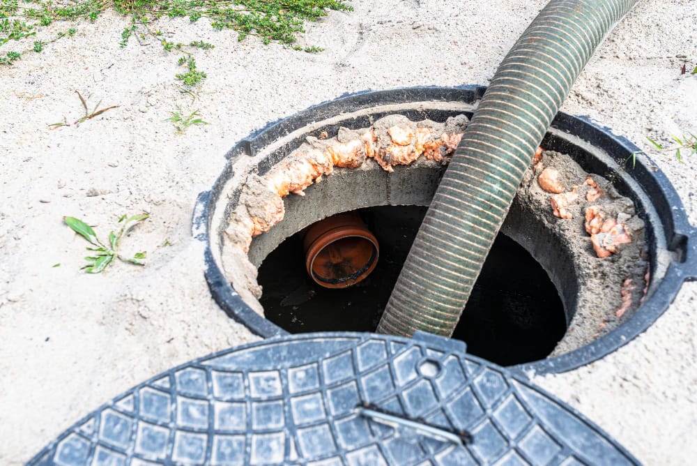 main-sewer-line-clog main-sewer-line-clog