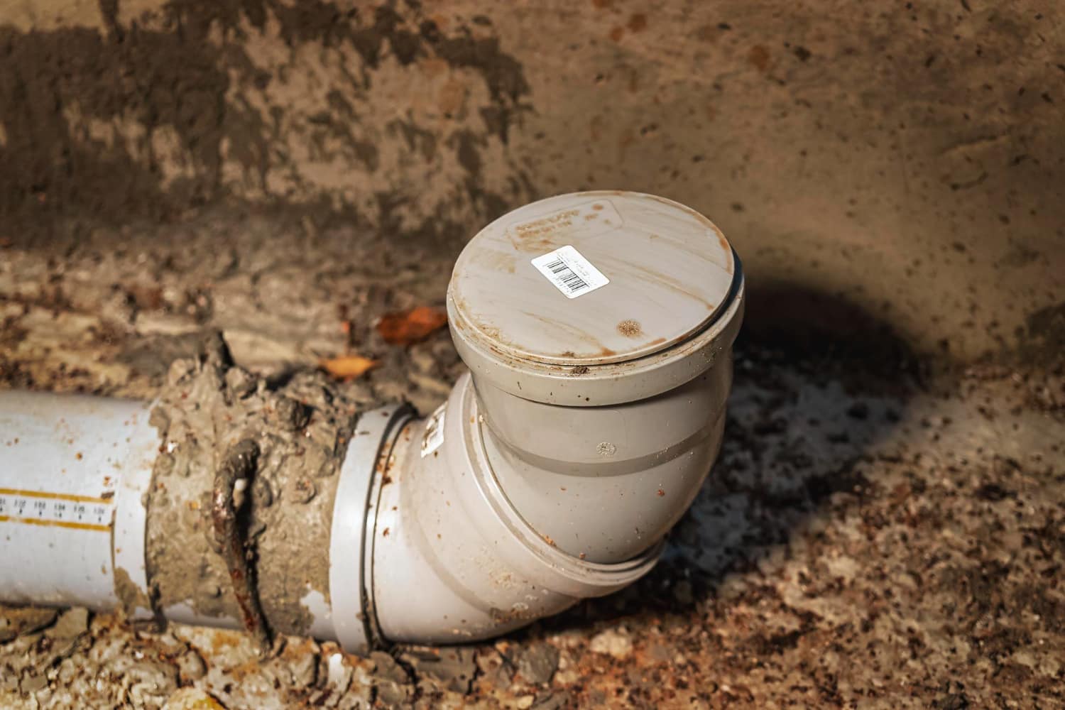 sewer-backup-in-residential-basement sewer-backup-in-residential-basement