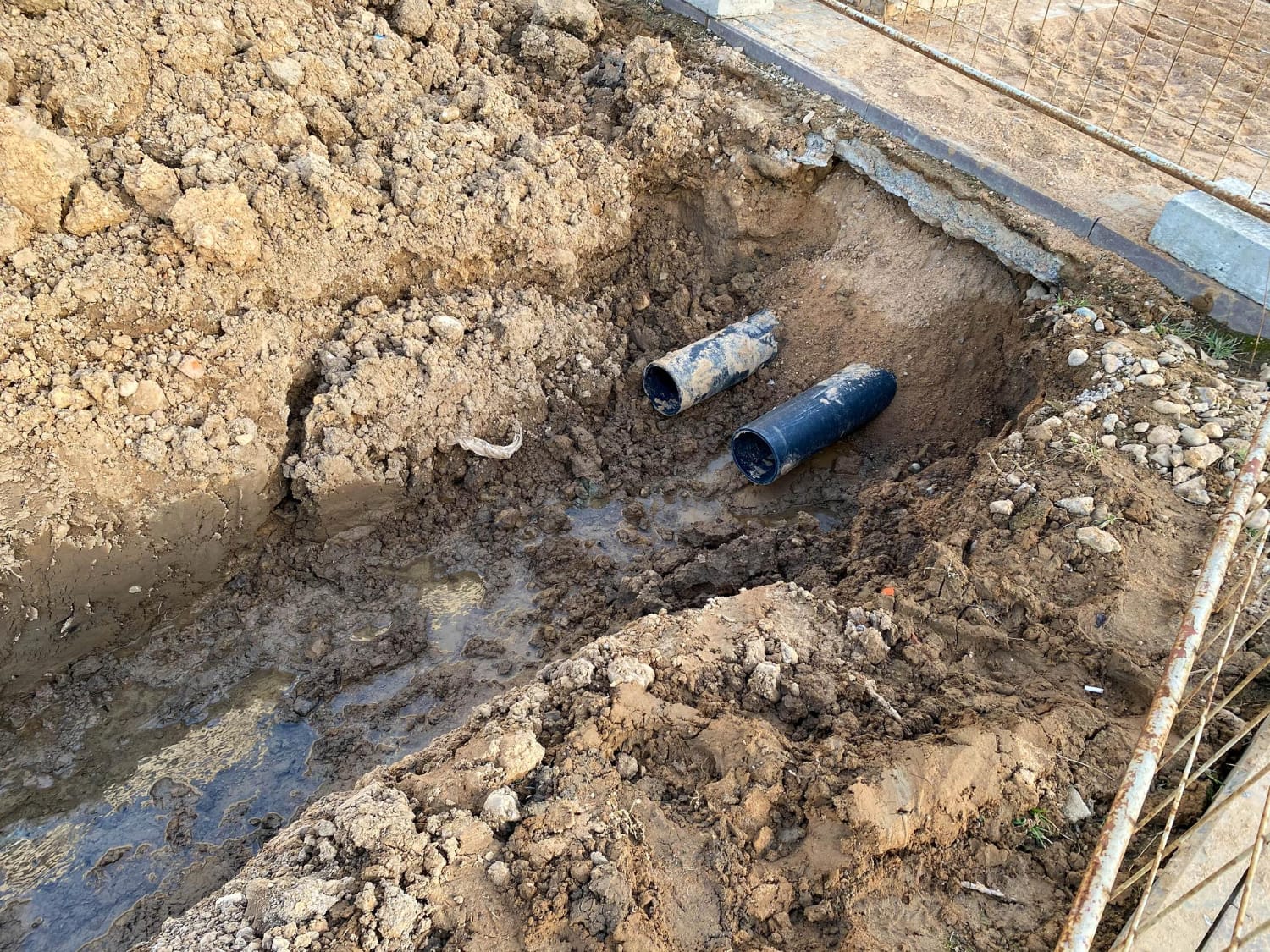 underground-sewer-line-damage underground-sewer-line-damage